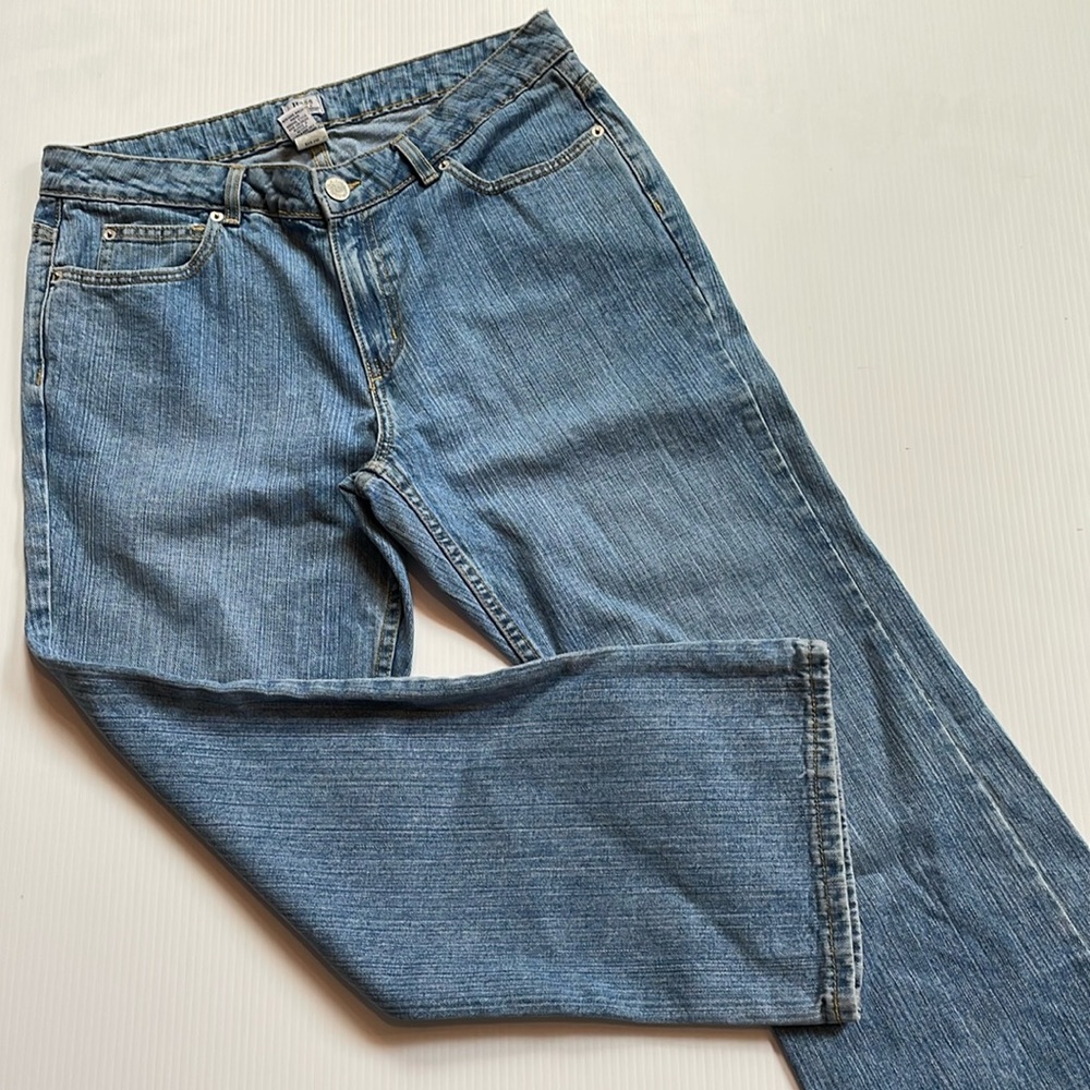 Bass straight leg denim.  Women’s size 12